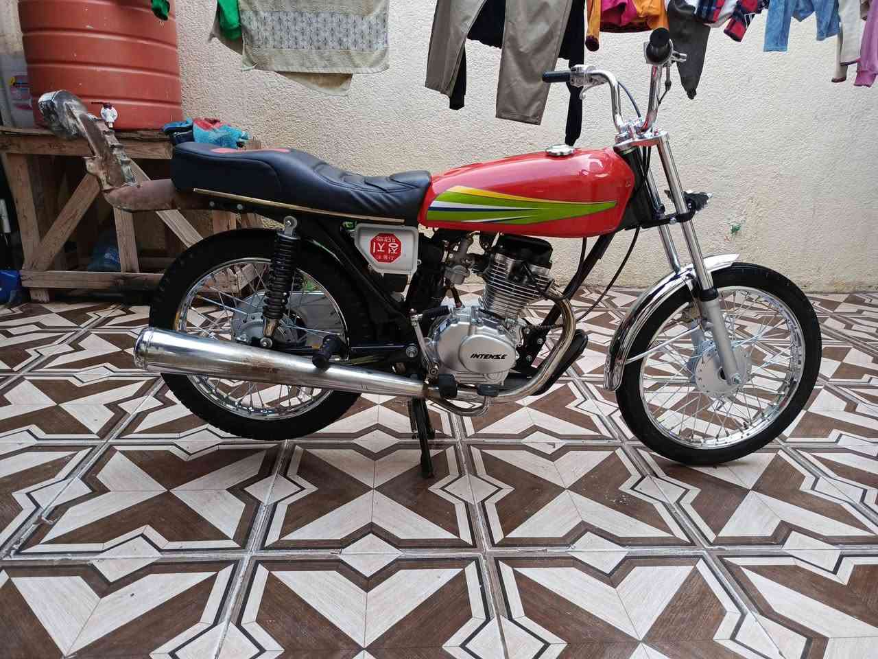 سلام عليكم اخوان دراجه اوراق سكنر تعمير صاله 3 اشهر اتعمرت محرك انتنس فول دراجه بعده جديده تجي وتشوف سعر700 وبيه مججاللل لشاري *********** واتسابب👌🏻.
