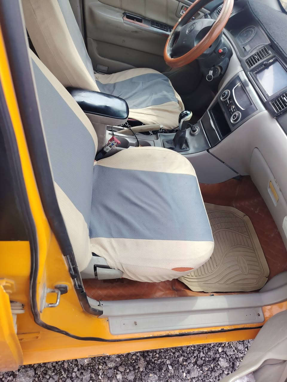 جيلي موبل ٢٠١٣ قادسيه 
مكينه وكير مكفولات

كهربائيات شغاله تبريد ثلج

دواخل نضيفه

رقم انكليزي بأسمي مصفره وجاهزه

***********
السعر ٣٧ وبيه مجال
