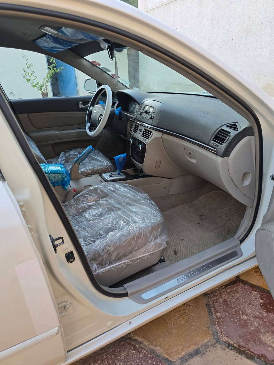 تريد جديد هذا الجديد وفول
اضرب سويج وطلع ترايك للفاو
🚘
سوناتا 
 ادوات گصه جنطه
 مرقمه اربيل طبق الاصل السعر٤٧وهذا رقم راعيها
***********
