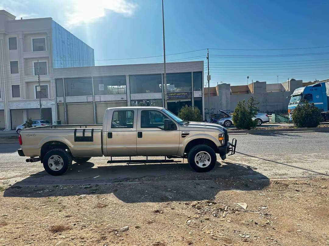 السلام عليكم بيكم فورد اف 350 ديزل [كاز] 2008
مكينه 8 سلندر مسويلها ادامه كامله للفلاتر 
دهن مكينه وكير وفلاتر كلتم جدد امبدلهم 
السياره عليها برمجه حذف DPF و EGR 
السياره كثير قويه وكامله ماناقصها شي 
السعر 100 وبيها مجال للتفاصيل ***********
