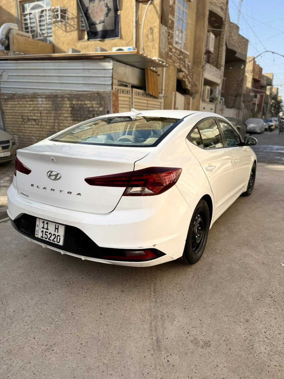 النترا 2019وارد امريكي ومكينه 2000دوش
فول مواصفات واحد على واحد
  حادثه مبين بسونر بلعراق
بدون دواخل وماكو تبديل
منظومه غاز 
مكان بغداد مدينه الصدر
***********
