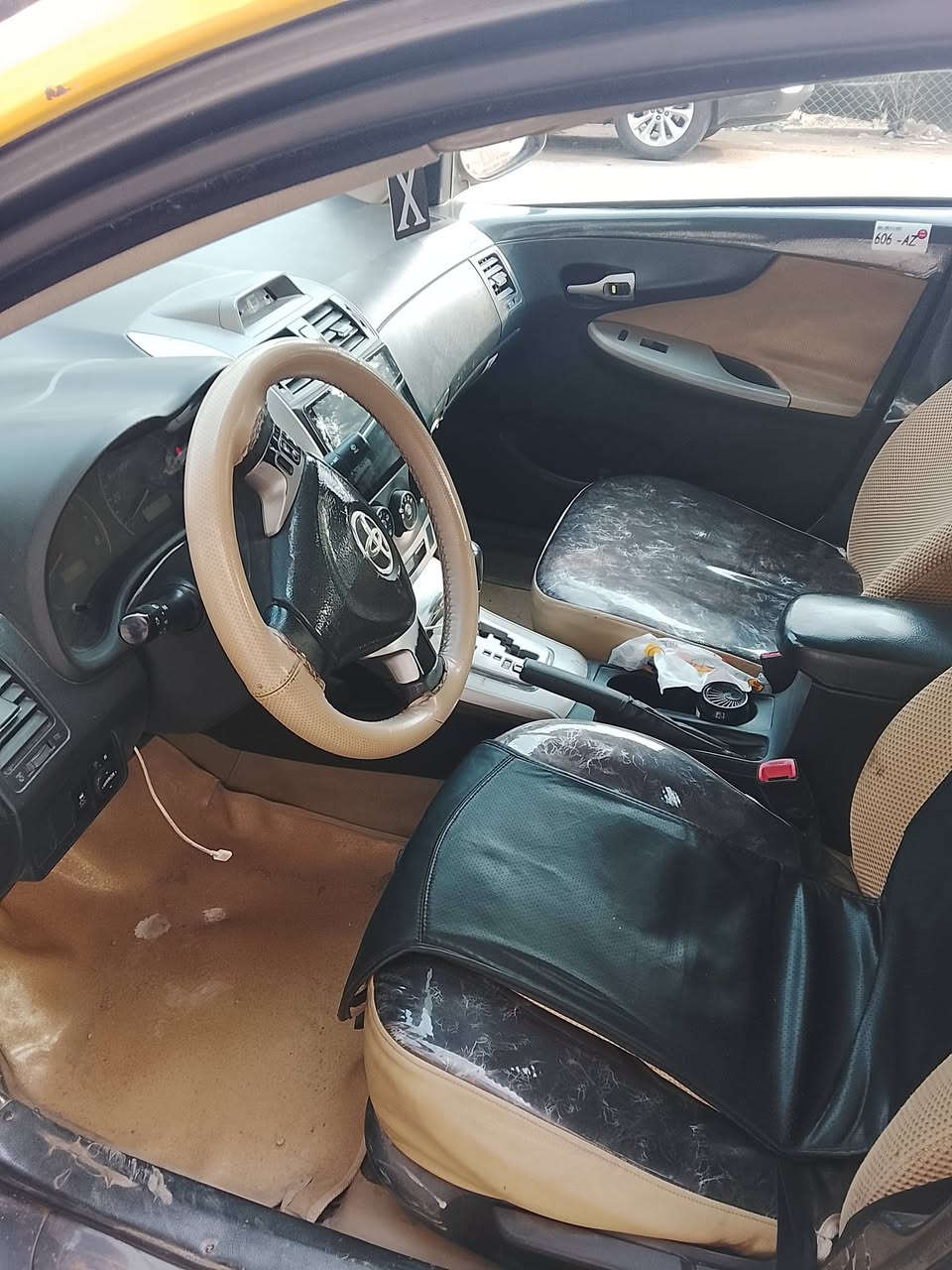 كورلا موديل 2010 وارد امريكا محرك 1800مرغوب  مشروع وطني سياره جاهزه من كلشي دوشمه جديده تخم تاير تبريد حادث أمريكا قبق صندوق وجاملغ خلفي للاستفسار أكثر الاتصال بالرقم *********** بي واتساب السعر المطلوب 95 ورقه وبيه مجال قليل.
