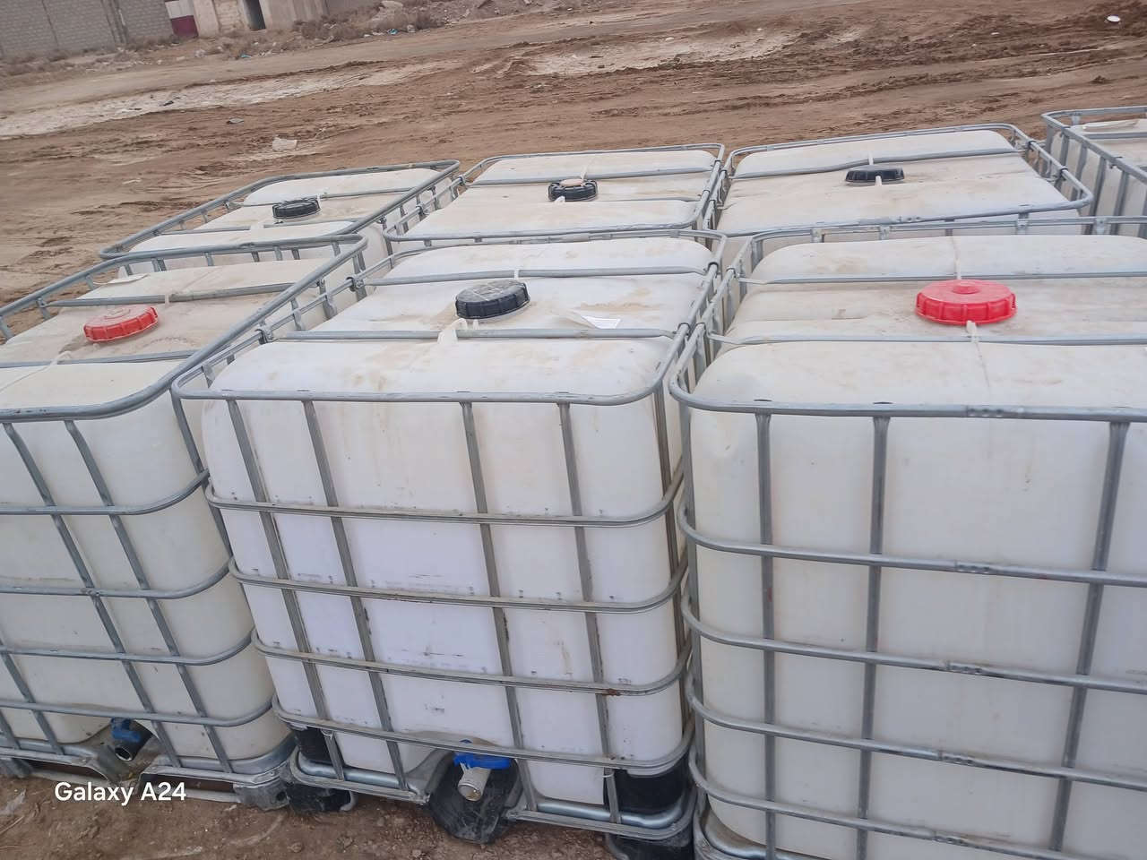 السلام عليكم شباب تانكي للبيع الف لتر استفسار على رقم السعر. 75
***********.  المكان واسط صويره.
