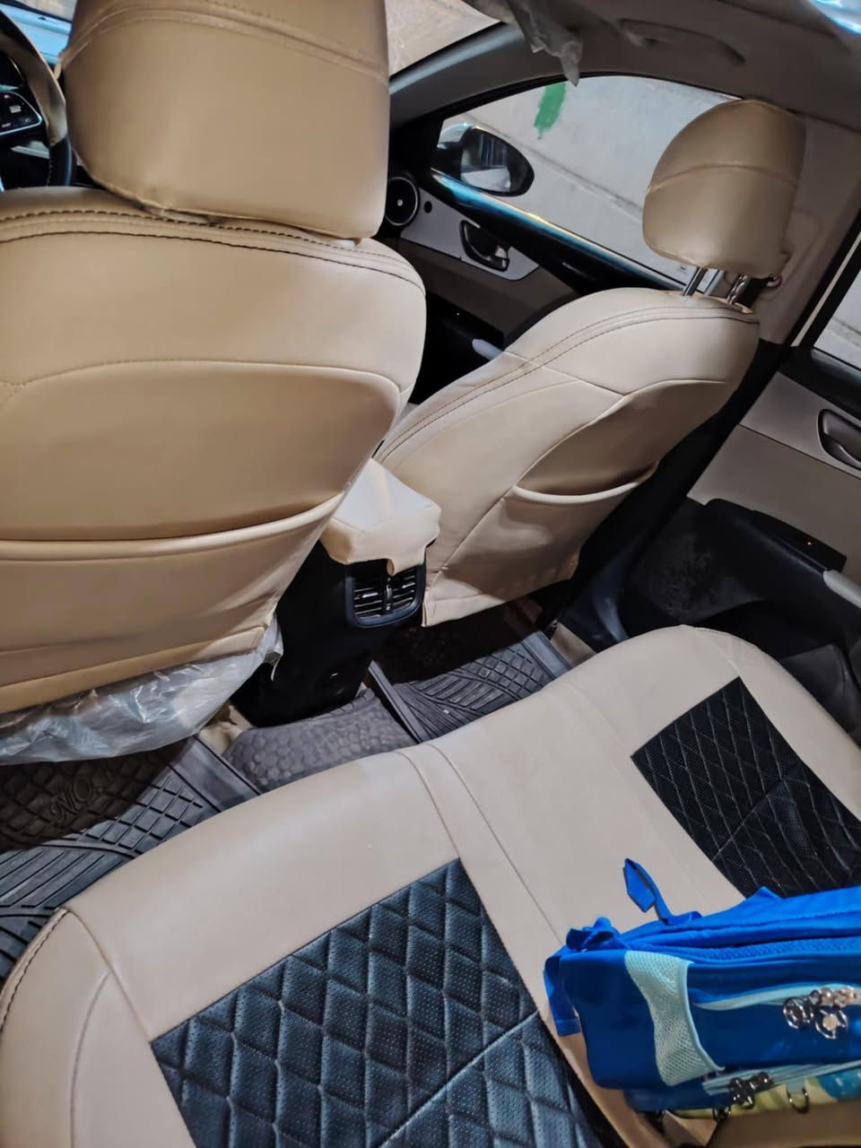 سيراتو موديل 2023فول مواصفات محرك 1600 سعر 174 وبيه مجال 
***********
مكانه واسط زبيديه
