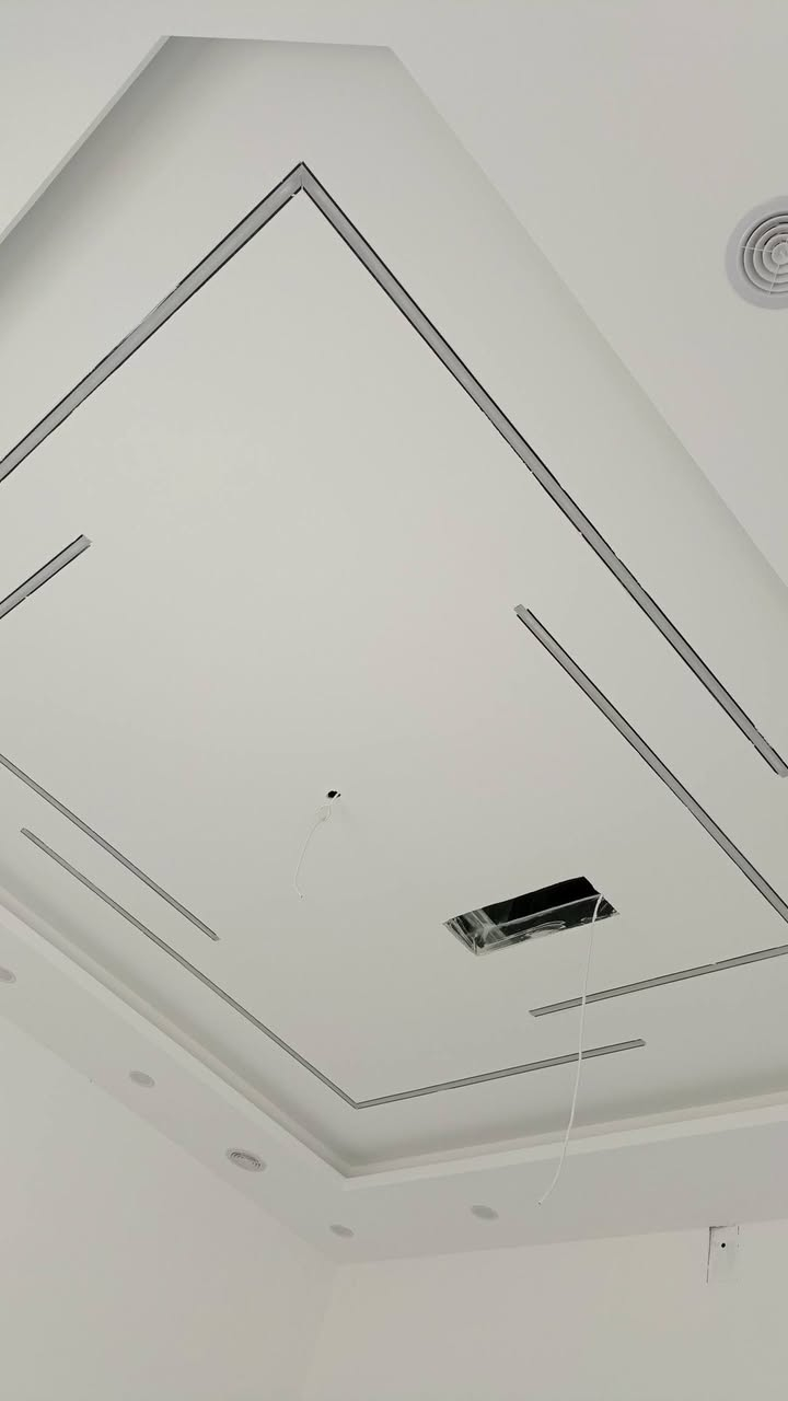 لسنا الوحيدين لكن نسعى لنكون الافضل 💯
كادر متخصص لتغليف السقوف و الجدران بأنواعها و بأدق التفاصيل و أجمل الديكورات حصريآ وحسب الطلب 
(جبس بورد.     تغليف سحب.     مربعات(60*60)   
   بديل خشب.     بديل رخام.      ورق جدار)
خبره في العمل و سرعة في الاداء و بأسعار تنافسية 
للأستفسار و التواصل تحب على الخاص او الاتصال على الرقم : 
***********
#حســــين_اللهيبي
