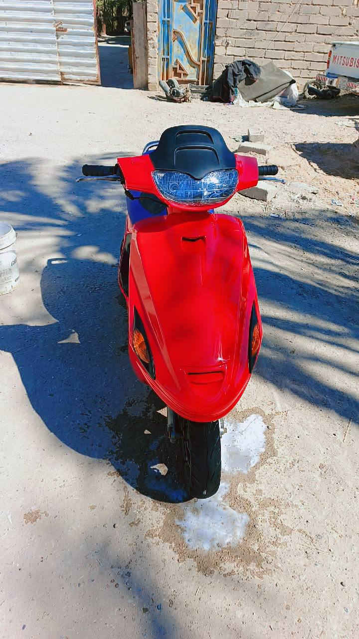 دراجه فراشه للبيع درجه  جهزه من كلشي كلهه شغاله سعر 650وبيه مجل عنون بني منصور الحده رقم الهاتف***********
