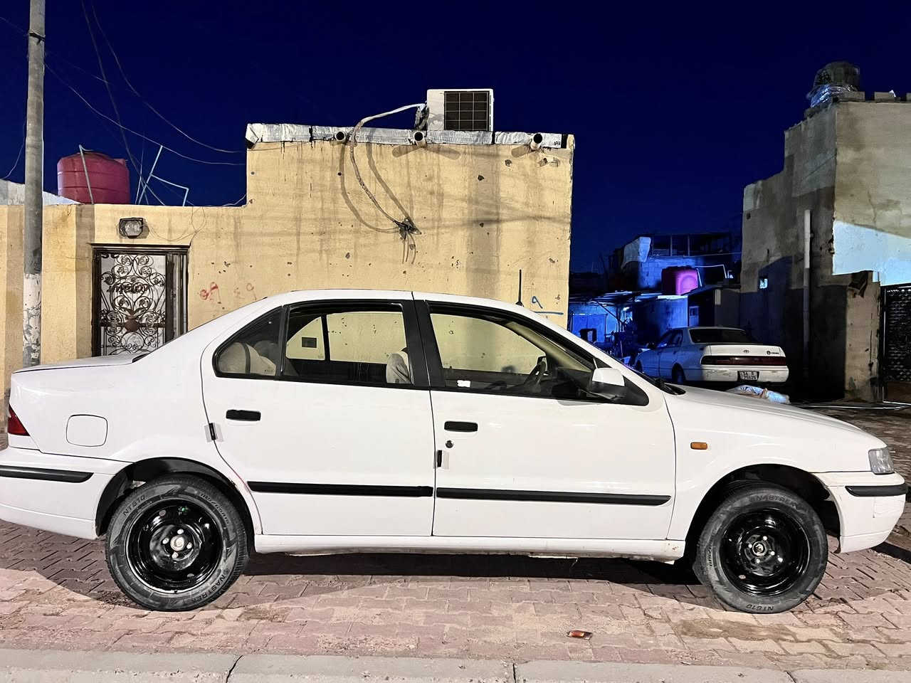 سمند ٢٠١٣
سياره بيها فقط مدكر امامي مبدل
رقم بصره انكليزي
بيها منظومة غاز 
***********
