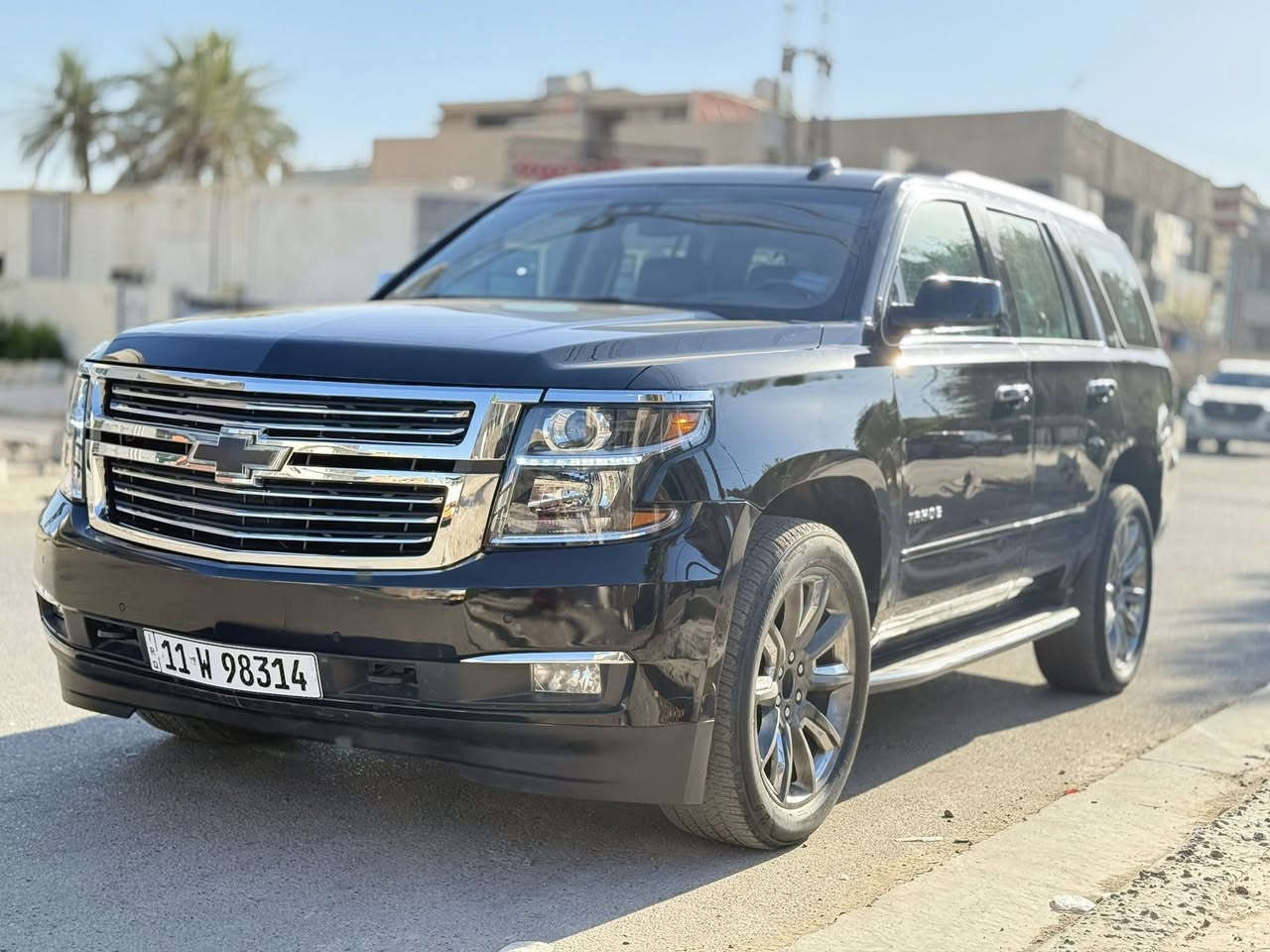 السلام عليكم شوفرليه تاهو LTZ 2017 خليجي وكاله المنصور فول مواصفات
رقم بغداد بأسمي 
فتحه
بصمه 
تشغيل عن بعد 
شاشه وسطيه 
كشنات خزن 
كشنات تدفئه تبريد 
داخل قرميدي 
كشنات كهرباء الخلفيه 
رادارات 
حساسات امامي خلفي 
داتا شو 
باب خلفي كهرباء 
ثلاجه 
ويل 22 
معروفه ال LTZ 
السياره خليجيه صارت طخه بيهه بسيطه بدون لادواخل ولاايرباكات مكفوله من الدواخل صبغت الجاملغ والبنيد جهت السائق 
وجاملغ خلفي عكس السايق 
ادامه كامله عالسياره متصرف الف عليهه 
سعر السياره ب295$ فقط 
مكان السياره المنصور الداودي 
للاتصال *********** و***********
