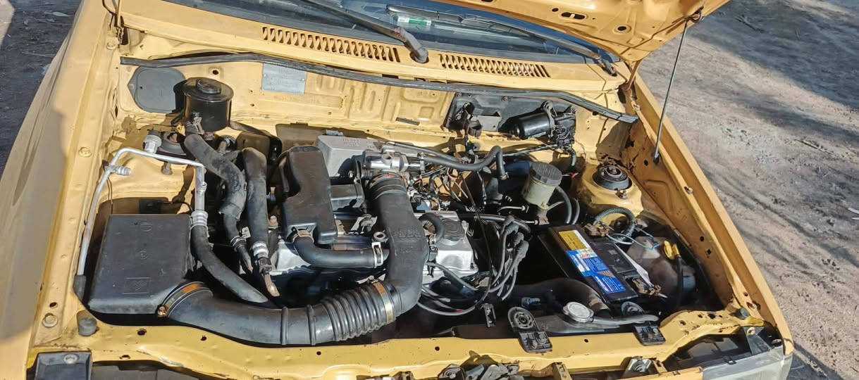 السلام عليكم 
سايبه

2012 نفخ

السياره جاهزه كير ومحرك جدد المكينه  جديده كير مكفول حداديه تخم تاير جديد غرفه كلش حلو  

شواصي لغود حلوات السياره جاهزه اوخير من الله كلشي 

شغال مابيهه تتفئه تبريد منضومت زينون

رقم بغداد انكليزي تحويل مباشر هزه جديده

المكان بابل محاويل

السعر 23 وبيهه مجال

***********  هاتف
