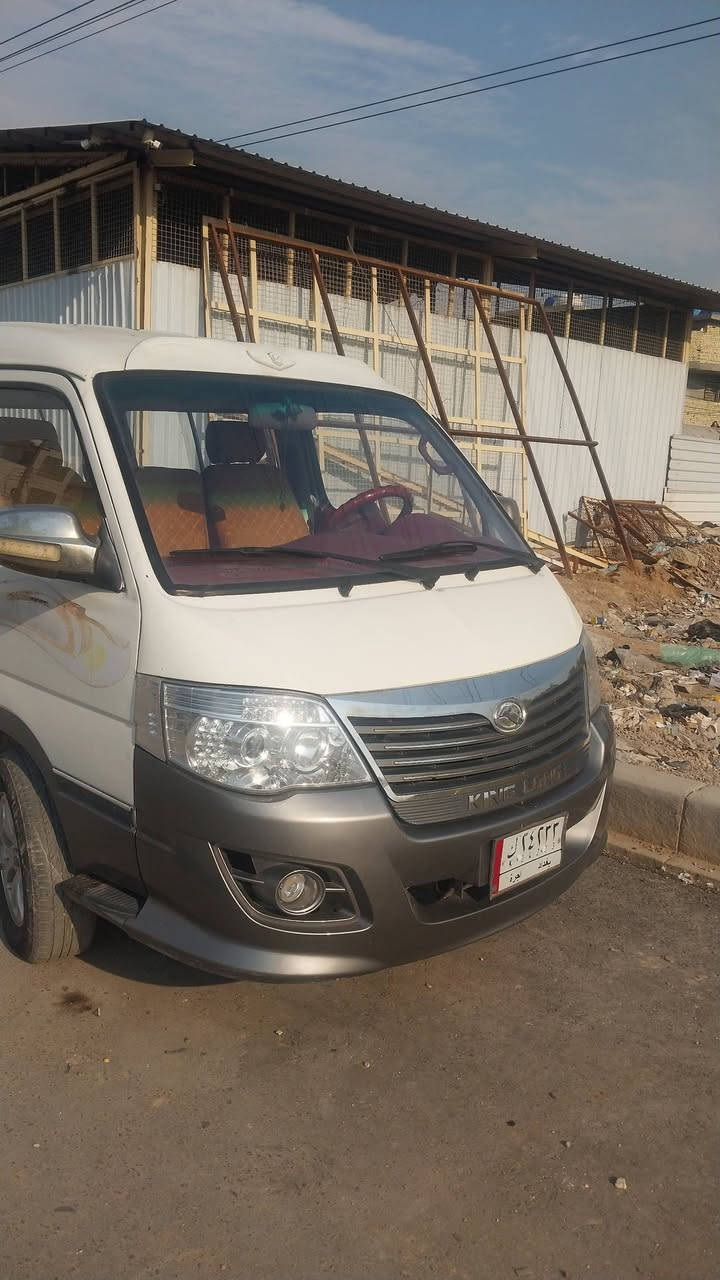 السلام عليكم شباب فتون للبيع سياره جديده مكفوله من كلشي دوشمه جديده تخم تاير  جديد مكينه كير كله كفاله السعر ٩٠ وبيه مجال حق الجيه اتصل ***********واتساب بغداد رقم بغداد
