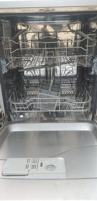 البيع شغال شرط  سعر 150 الف 07503135133