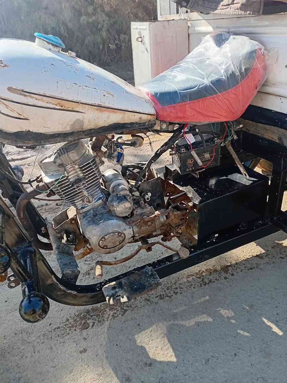 سلام عليكم ستوته للبيع موديل 2015 نضيفه وجاهزه من كهربايات ومكينه واكسن وشواصي وركبه كلك كلك مكفوله من السرقه مكان دوانيه قضاء السنيه ا. ي شي ماعوزه برغي ما عايزه سعره 600 وبيه مجالل
***********
