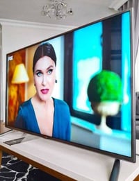 شاشة LG الحجم55 بدون انترنيت ستلايت داخلي النظافة 100%صناعة كورية الوا...