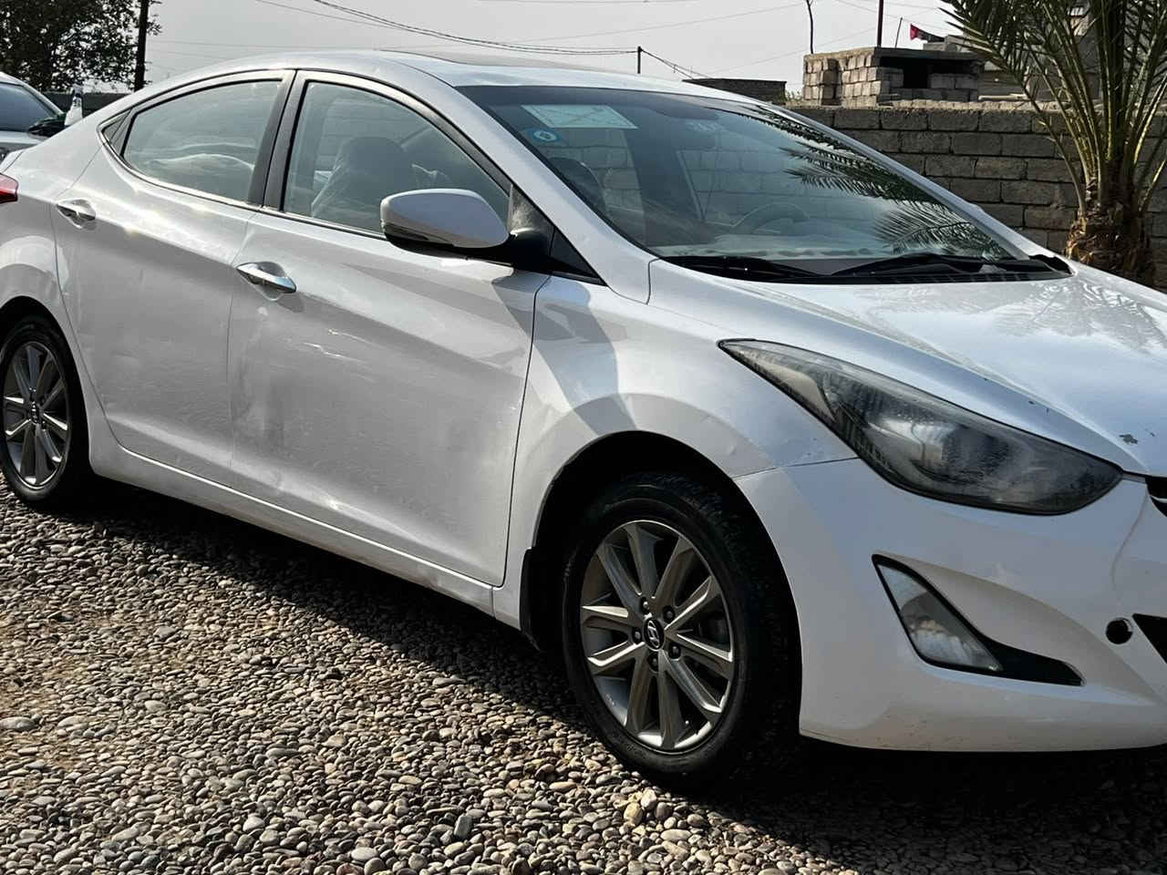 السلام عليكم اخوان 
للبيع فقط نقد بدون اقساط

هونداي النترا موديل2015 وارد خليجي  اللون ابيض فول مواصفات عدا البصمه
السياره كفاله عامه عدا شبر صبغ بالدوسه فقط وبيها ملاحظات بارد
محرك حجم 1800 شرط لا صرف ولا نفخ 
كير شرط 
صدر جديد خلفي امامي 
فتحه سقف
قطعتين تبريد 
شاشه 
كاميره دواره
تخم تاير جديد خلفي امامي 
رقم بصره دولي  باسمي مشروع وطني شرط التحويل 

مكان الشرقاط جميله 

السياره جاهزه  مال جناي السعر 118 وبيها مجال شي قليل

‭0780 491 6141‬
