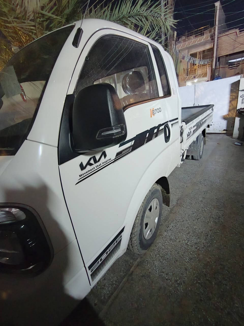 سلام عليكم كيه موديل 2025 زيرو ماشيه 200 كيلو رقم بغداد مكان بغداد الهاتف***********
