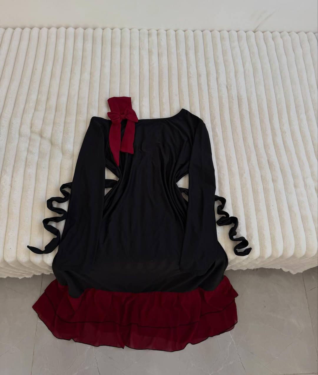 من كولكشن العيد الجميل 🥹♥️♥️
بيجامات فاخرة تجنن بالألوان راقية 
خامه ممتازه كوالتي عال جدا
قالبه هاف يخليكم تقطرون انوثه🤌🏻♥️
توصيل 3 جميع المحافظات


**إذا كنت صاحب هذا الإعلان وتريد حذفه لأي سبب، رجاءا أرسل رسالة إلى الدعم الفني**