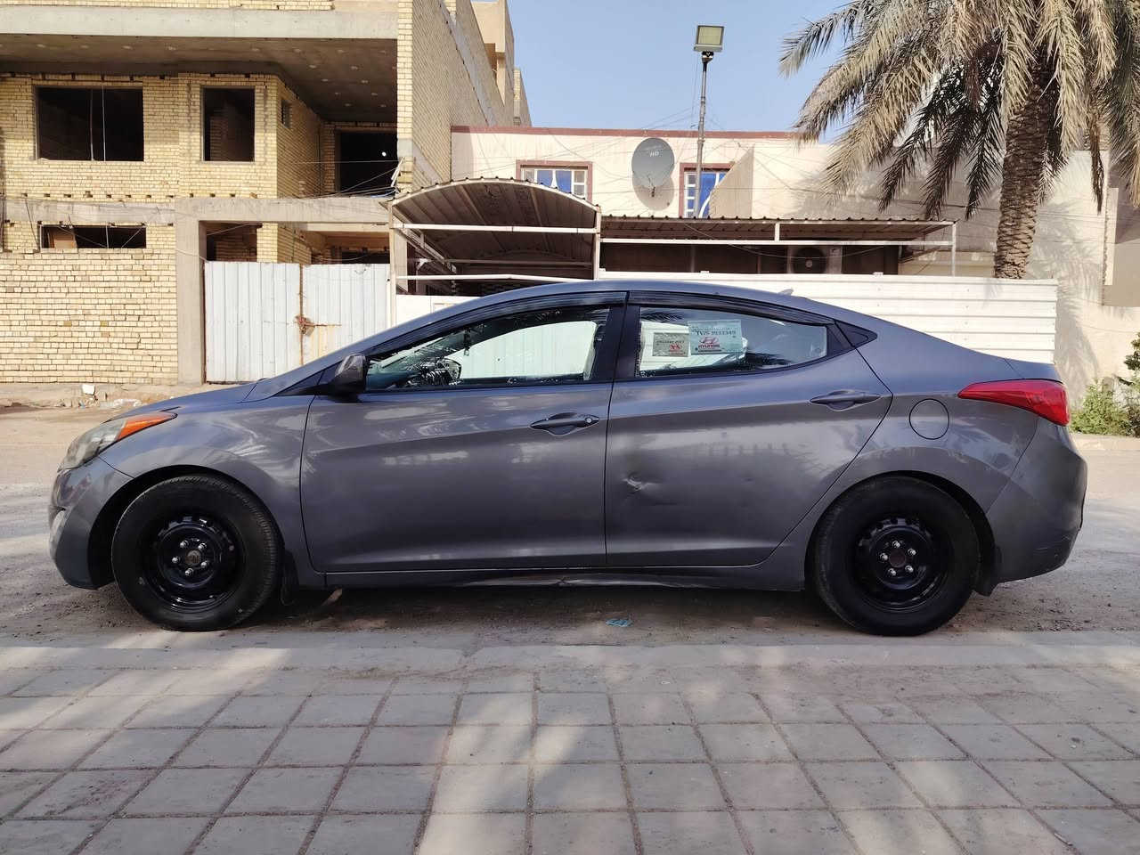 إلنترا 2012 أمريكي حادثها بابين عكس السايق كير مكينة مكفول سيارة مرتبة نضيفة خير من الله السعر ٨٥ بيع سريع *********** بغداد الشعب
