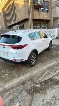 سبورتج موديل 2017 وارد خليجي  ماشيه 95 الف رقم بغداد ب اسمي  داخل حمصي...