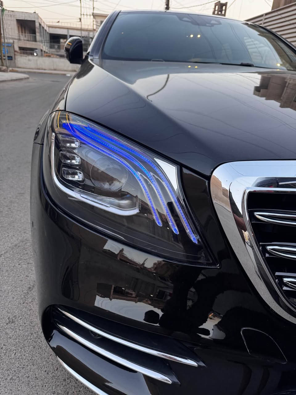 اس ٥٨٠ جديده ٢٠٢٠
٤ فصوص فوول 
٨ سلندر 
بانوراما 
داخل قهوائي 
دبل ماوس 
بوب شفط 
رادارات وكامرات بكل اتجاه 
ماشيه ٨٠ 
بدون اي نقص 
حادثه دعاميه فقط صور امريكا موجوده  وبيه كلير من امريكا بيبان اثنين وجاملغ فقط كلير بدون حادث او فتح او اي ضرر 
تنباع برقم مميز او عادي 
كراده شارع ٦٢
اتصل على 
***********
*********** بغداد, العراق
