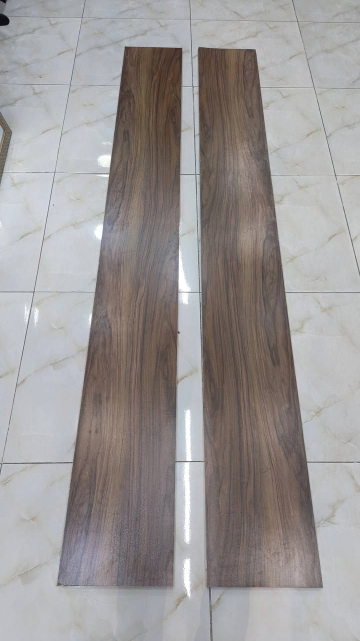 رفوف خشب نضيفات 90/100
الستفسار عل واتساب ***********
