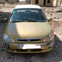 كيا ريو للبيع موديل 2001 تبريد شغال كير ومكينة جيد جدا تخم تاير سيارة ...