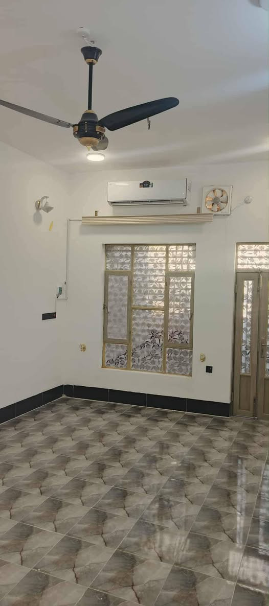 بيت طابو صرف قرب الشط خلف البريد مساحه 209متر يحتوي ع غرفتين صاله مطبخ حار بارد مجمع صحيات داخلي ومجمع صحيات خارجي  استقبال بناء حديث 2024 صب  مطلوب سلفه إسكان باقي ٤٢ تسديد السلفه ٢٢١الف بالشهر
الاستفسار  
***********
اتصال أو واتساب
