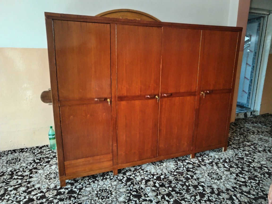 قنصور اربع أبواب السعر 115وبي مجال
***********
