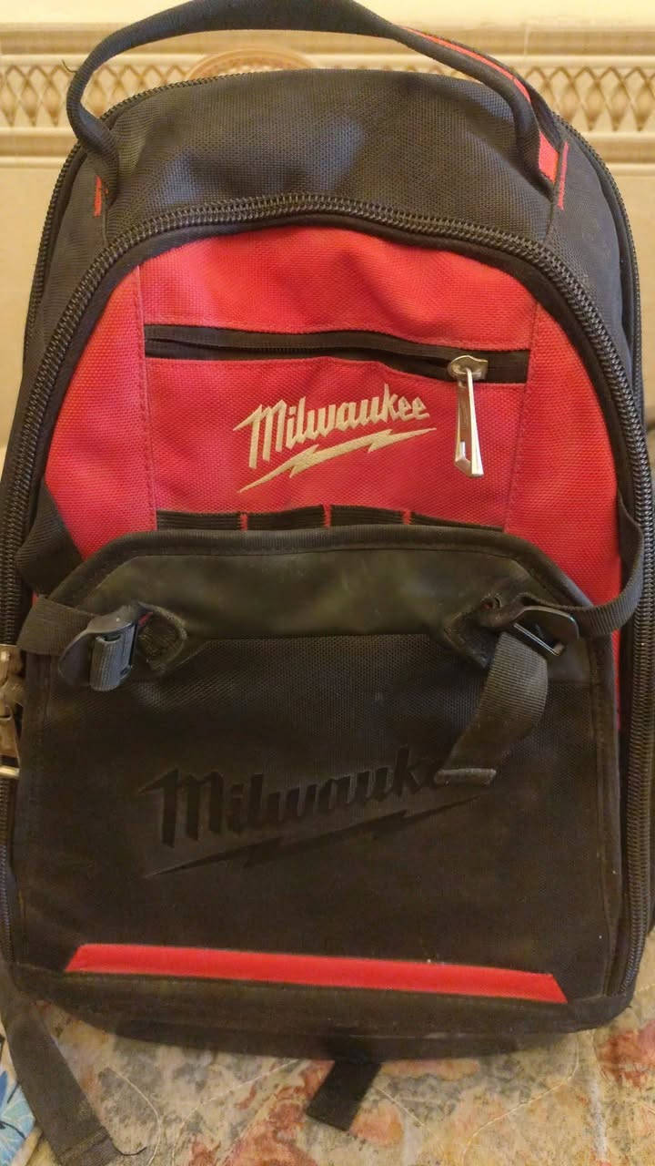 جنطة كهربائي ميلوكي
مستخدمه نظيفه جدا ***********واتساب
