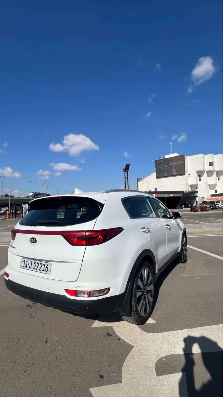 السلام عليكم سبورتاج للبيع 2017 سعر 185 وبيها مجال العنوان بغداد للتواصل ماسنجر او واتساب *********** Colombo, Sri Lanka
