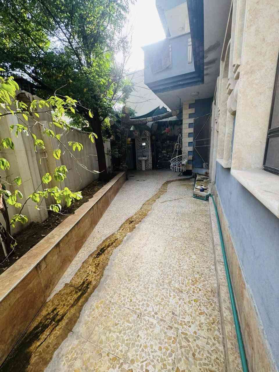 #عروض_مكتب_دعاء_الخير_للعقارات 🏡
للبيع بيت 

بحي الحدباء ركن

مساحة 286 متر 

طابقين 6ست غرف نوم وبيتونه

هول وستقبال 

صحيات بطابقين 

سند ملك صرف شرط التحويل 

للاستفسار  مراجعة المكتب او الاتصال 

***********

***********

***********
