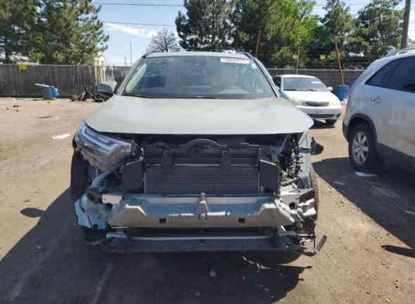 السلام عليكم 
للبيع تيوتا راف فور موديل 2022  (هايبرد) أسمنتي 
           (رقم بغداد سنويه بسمي)
باب السايق فقط بدون أيرباك وسياره  
وعلفحص وين ميحب لمشتري     
         (ماشيه ٥٢ ميل )
مواصفات:-xle ياباني أصل 
بصمه/كراسي كهرباء/كشنات وستيرن تدفئه/شاشه كبيره/كامره دواره/لايت زنون/قطعتين تبريد/رادار امامي/رادار جانبي/رادار خلفي/فور ويل/تحديد مسار/مانع تصادم/سايد بريك بصمه/وبعد هوايه مواصفات 
مكاني بغداد الغزاليه 
رقمي ***********
اتصال واتساب  
السعر ٢٤٠  ورقه 
 ماكو هيج نظافة ولون بهلسعر
(صور لحادث ورقم لشاصي موجود بلمنشور)
