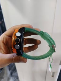 ساعة إلكترونية • ضد الماء • إضاءة داخلية