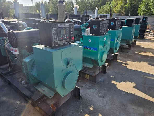 السلام عليكم السعر  ٤٢ ورقه 

مولدات نوع كمنز حجم ١٠٢ سته سلندر راس توليد ١٥٠ كي في جديد  بلادي 
 العنوان كراده مجمع مشن شارع جاك عبود 
*********** 
*********** بغداد
