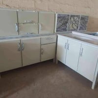 سنك مرمر • ملحق • أرضي