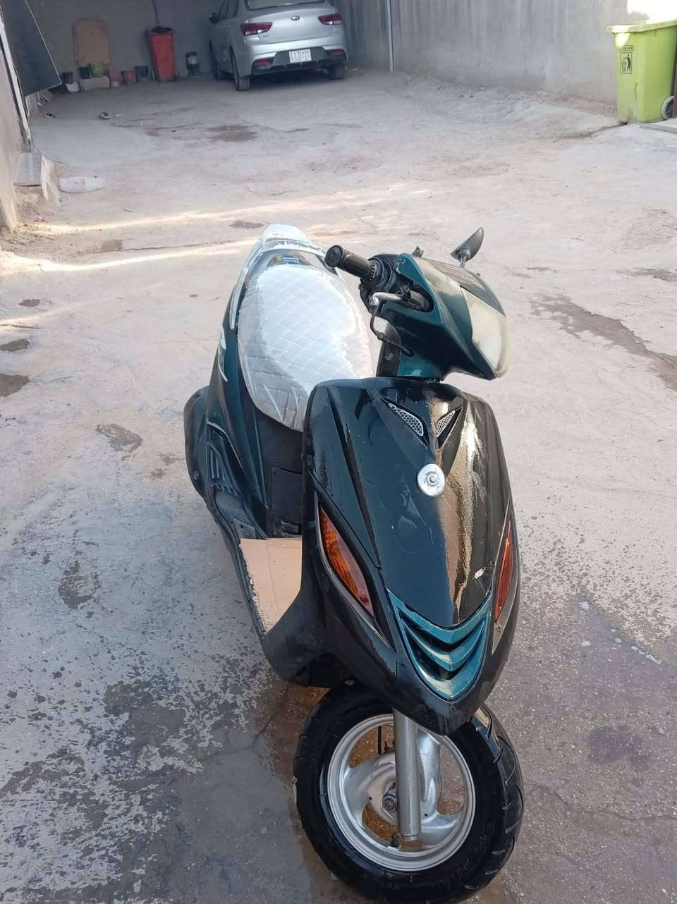 السلام عليكم دراجه ماكس عضم سرعه ١٤٠ مكينه مفتوحه السعر ٢٥٠ وبيه مجال مكاني بابل المركز  اتصال***********
