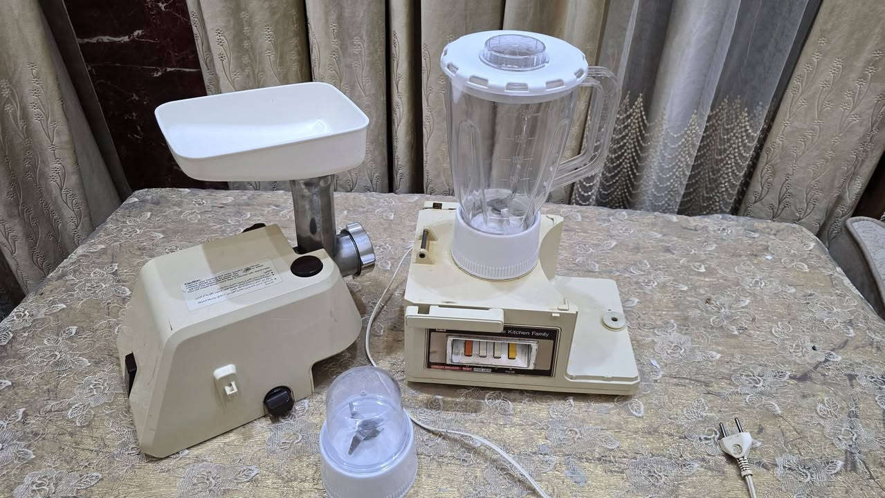 ست البيت ناشونال
مثرامه + خلاط + طاحونه 
مستخدمه 
الاستفسار مراسله الصفحه 
او الاتصال ***********
