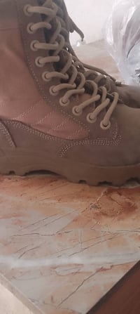 بنطال جيش • مقاس ٤٠ • ملبوس