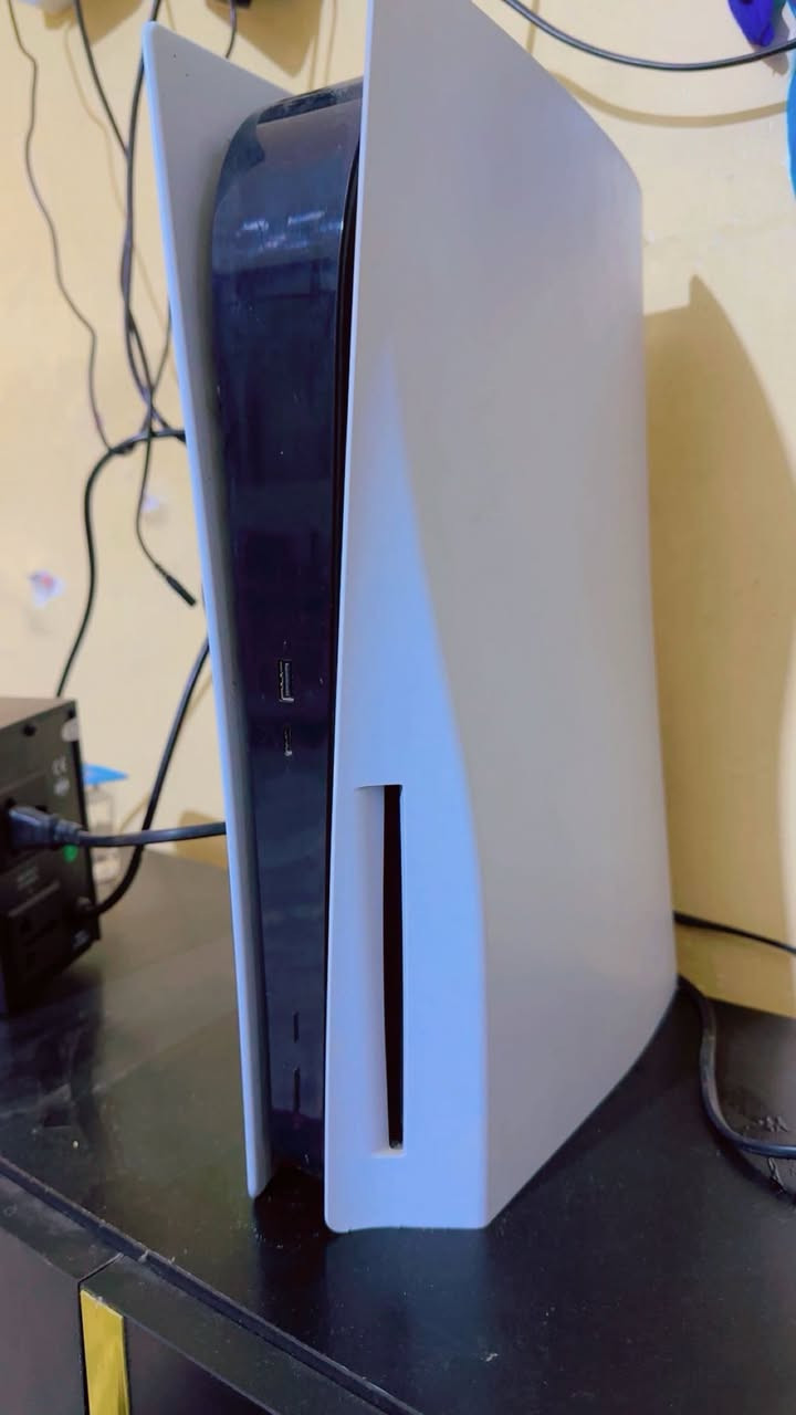 بسم الله الرحمان الرحيم 
اللهم صلي على محمدً والي محمد 
بلي 5 غير مصلح وغير مفتوح شخط وزلق مابي تجي تفحص على البيت وتشوف وتاخذه
ابيع على وضع الشركه 
واحد تيرا غير مهكر 
كله بالكراتون ملعوب بي 6 او 7 مرات
ويا 4 لعاب اون لاين منزلها بفلوس 
صور مرفوعه بامنشور 
وبي اس مرفوع بالمنشور ابيع وضع شركه تفحص وتكلب على مزاجك 
600 بي مجال 
عنواني بغداد كراده ***********
