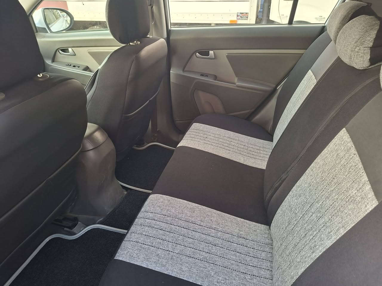 سبورتج ٢٠١٣ خليجي للبيع
ماشية ٢٠٠ الف
كير ومحرك بحالة جيدة جدا، محرك ٢٠٠٠ دوش، بيها بارد بالجاملغ عكس السايق موضح بالصور، السعر ١٤٢ ورقة وبيها مجال بسيط.
للاستفسار الاتصال على الرقم ***********
مكان السيارة: مجمع بسماية
