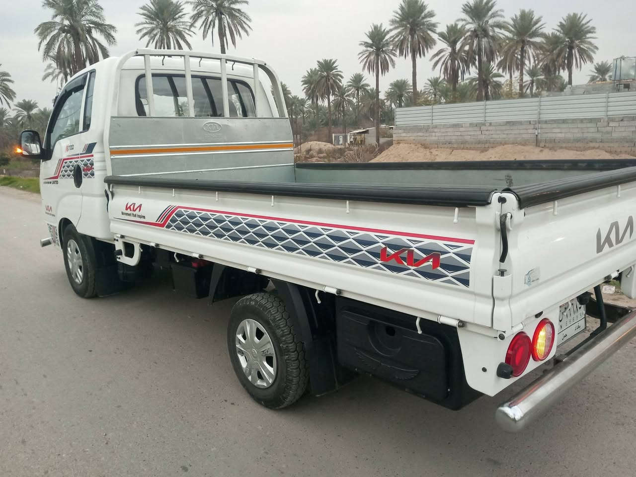 للبيع كيا عموشه موديل 2022 رقم بغداد سياره مكفولة 
ماشيه 87 الف سياره وضع شركه العنوان بغداد الطارمية 
***********
***********
