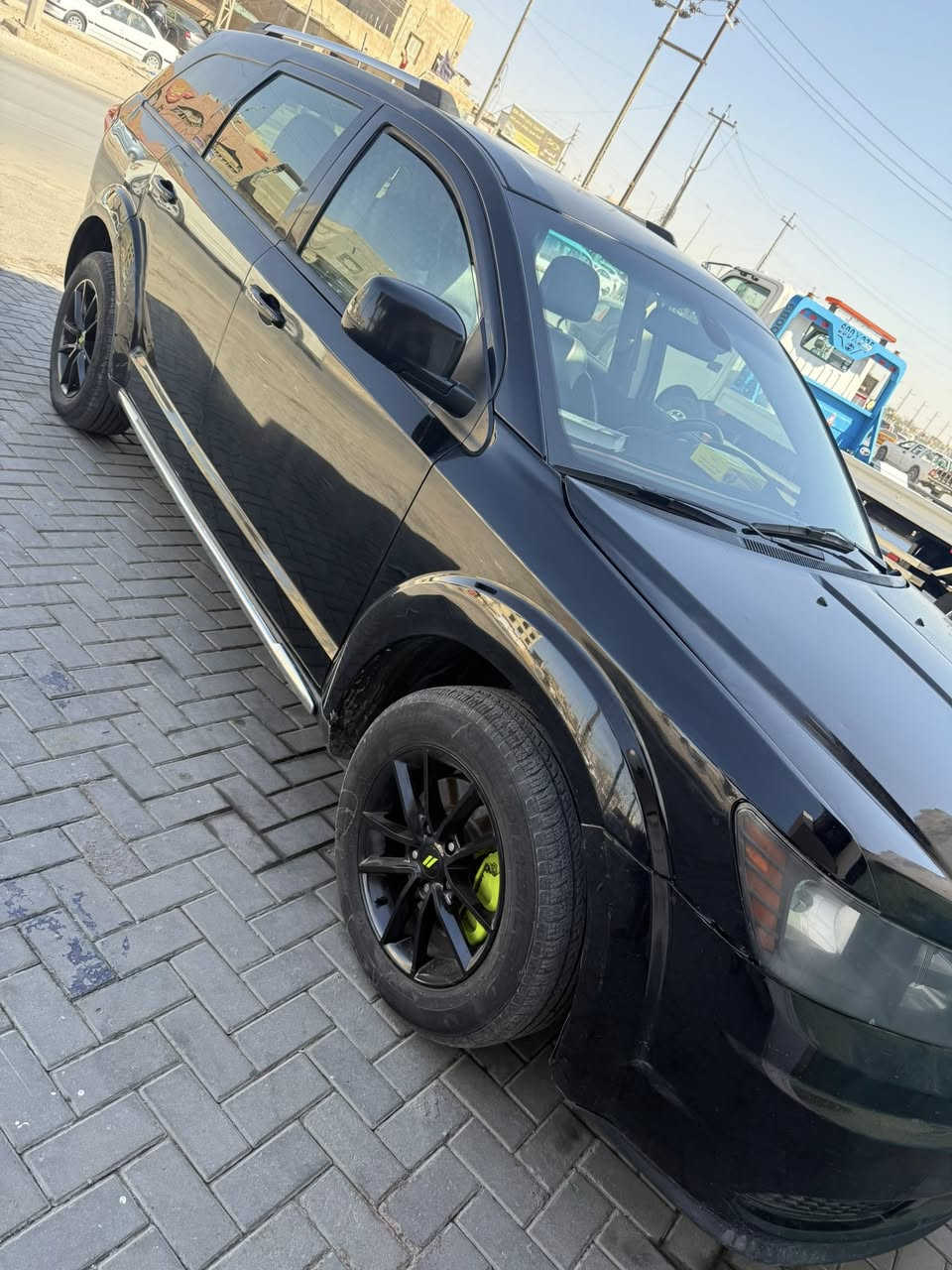 جورني 2020 كروزرود 
فول مواصفات
7 راكب
مكينة 4 سلندر 
شاشة كبيرة
كاميرا
3 قطع تبريد
ويل كب
فتحة بالسقف
كشنات جلد كهرباء
وبعد مواصفاتها المعروفة
الحادث موضح بالصور 3 قطع صبغ
رقم بصرة بأسمي
السعر 127 وبيها مجال
العنوان البصرة الاربع شوارع

متواجد واتساب ما عندي ماسنجر

***********
