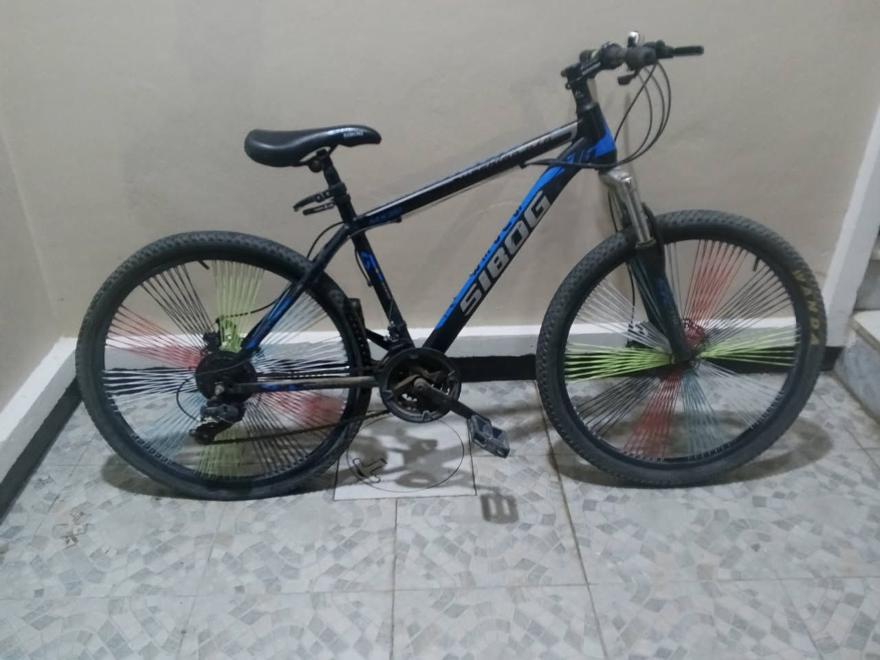 باسكال رياضي الحجم 26 نضيف و السعر 65 بي مجال  الموقع بعقوبة القديمة خلف المحافظة و للاستفسار الاتصال على الرقم ***********
