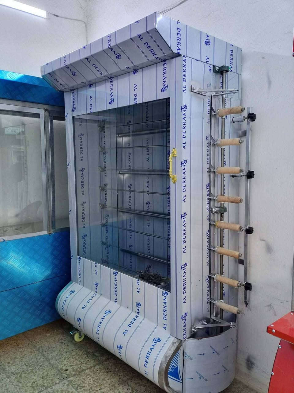 معرض ومعمل كرار البديري 
لتجهيز المطاعم والكافيهات الأفران والفنادق بمعدات جديد الاستفسار( *********** )  واتساب
