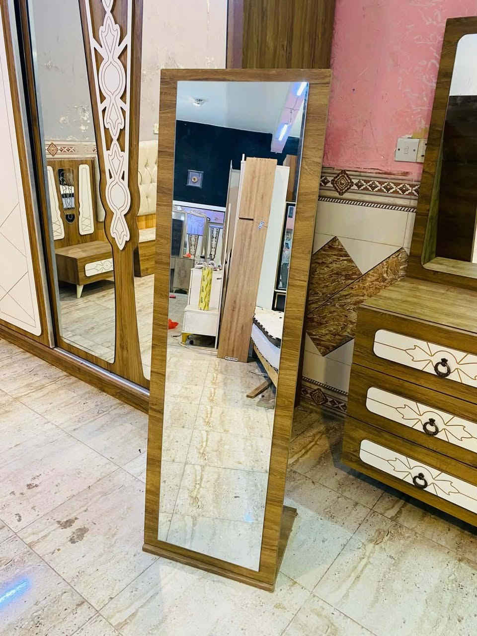 غرفة نوم تركي مستعمل
تتكون من 👈 8 👈 قطع
نضافة 90/95%💯🥰
السعر 👈بس 650👈الف 
مع نقل وشد داخل بغداد مجاني


**إذا كنت صاحب هذا الإعلان وتريد حذفه لأي سبب، رجاءا أرسل رسالة إلى الدعم الفني**