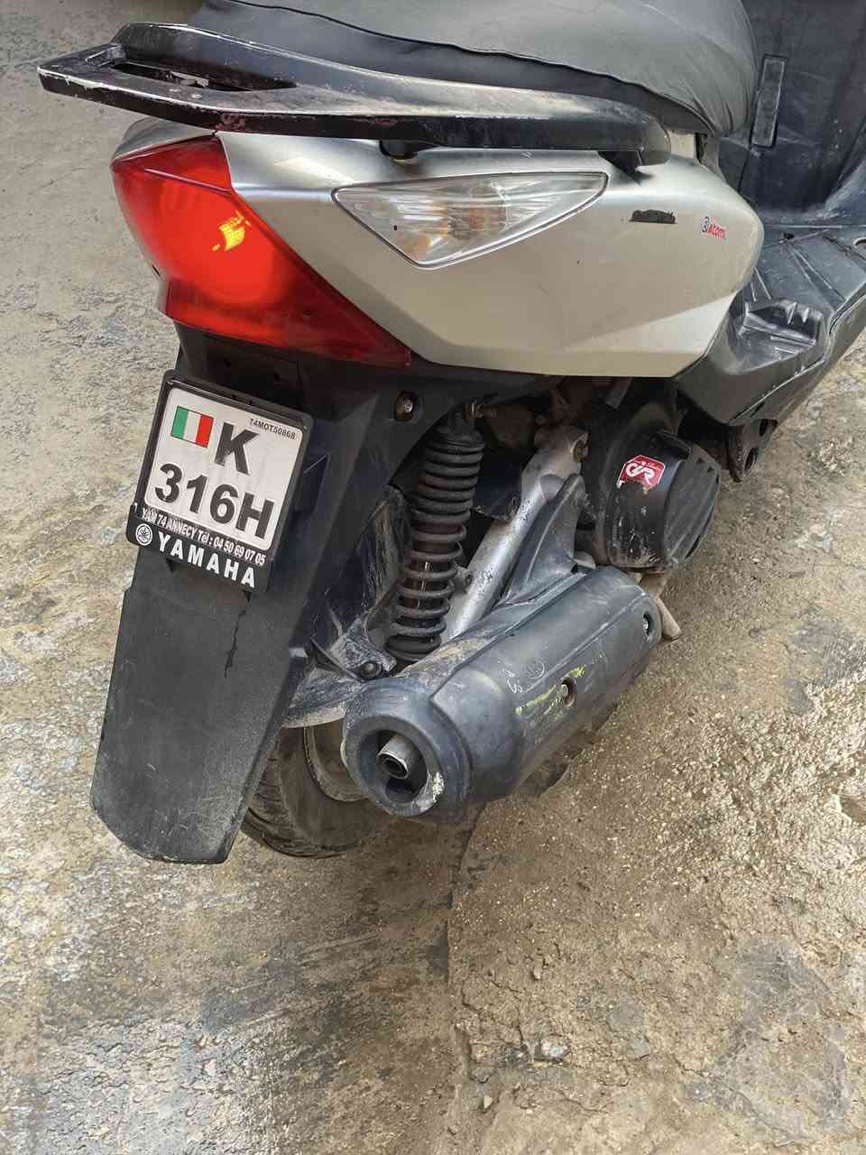 سلام عليكم دراجه نضيفه شغاله سلف هندر مكينه نكره بكل وكت كيجات بانزين سرعه شغالات كهربائية عامتن غاله مكينتها ناعمه بيها ملاحضات بصيطه مكاني بغداد الحريه شارع 30قرب أسوق مريومه رقم تليفون ***********اتصل وتدلل سعرها خاصص
