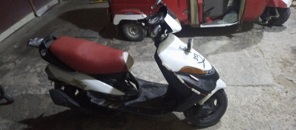 السلام عليكم حبيبي دراجه فراشه 140للبيع صلنصه رياضي سبع الوان دراجه مرتبه وحلوا السعر 250وبيها مجال والاستفسار لاتصال علا لرقم ***********بي واتساب
