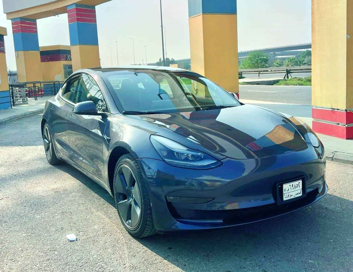 تيسلا موديل ٢٣ ماشيه ٤٠٠٠ بيها جاملغ وبنيد بدون دواخل السعر ١٦٠ لتواصل ***********
