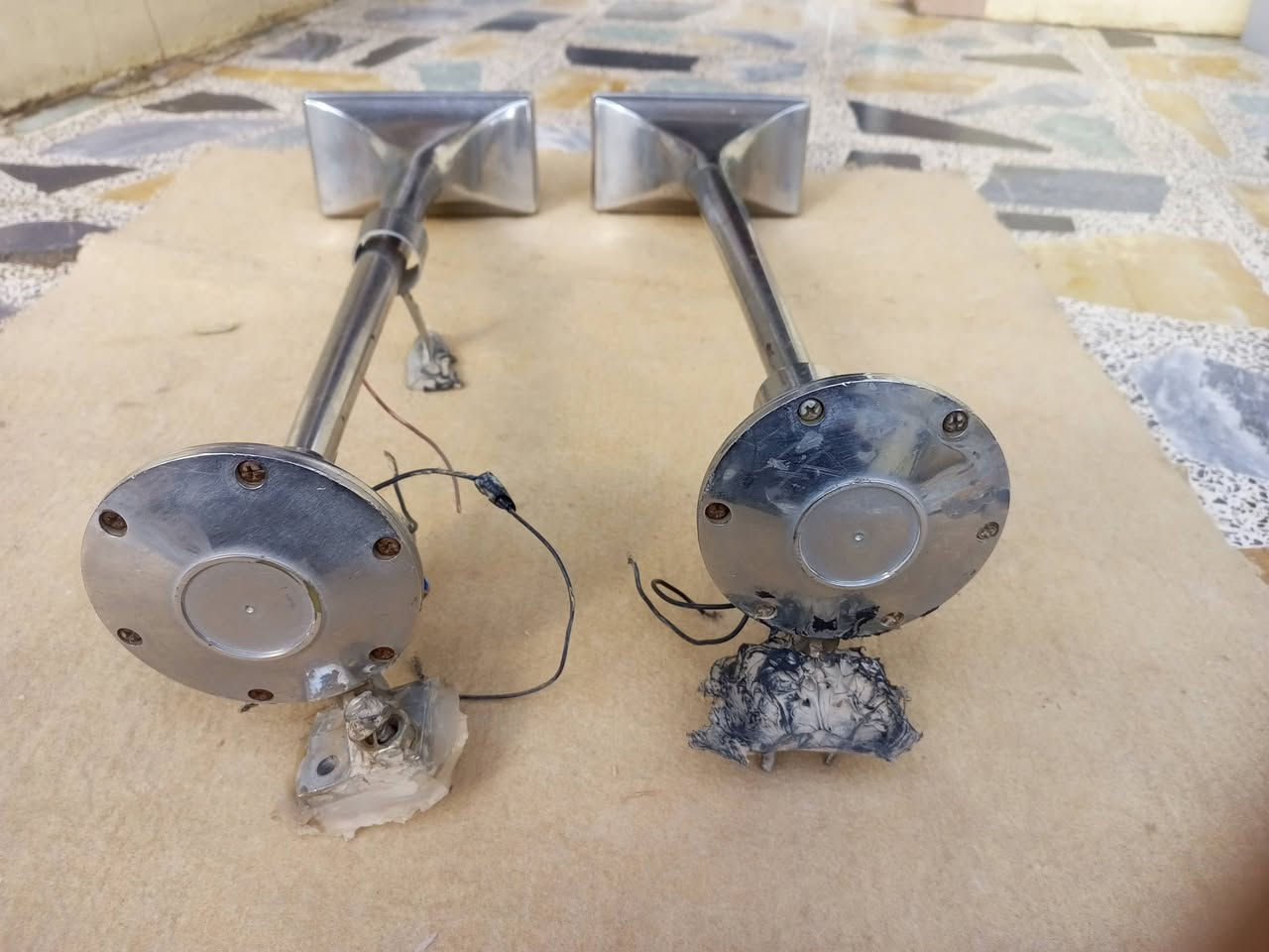 السلام عليكم ورحمة الله وبركاته
هاوريان دوو بوقى باخرة بو فروشتن زور پاكن وكو تازيه له كلاره ،،،نرخى يه ك دانه ب 125هه زاره ،،،
ژ : ***********
زور سوپاس بو ئه دمنى ئازيز
