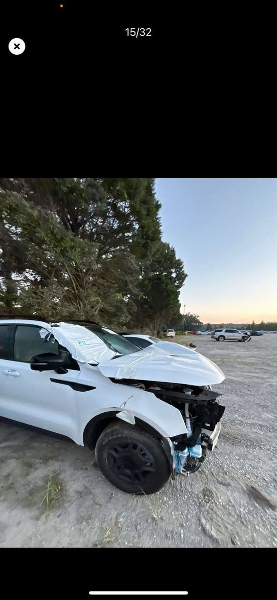 السلام عليكم من رخصة الأدمن المحترم للبيع فقط سورنتو امريكي ٢٥ فول مواصفات اس اكس برستيج اكس لاين محرك ٢٥٠٠تيربو ماشيه ٥٠٠٠ حادثه تبديل جاملغ وبنيد رقم اربيل مكان السياره ديوانيه سعر ٣١٠ الشراي يتصل ***********
