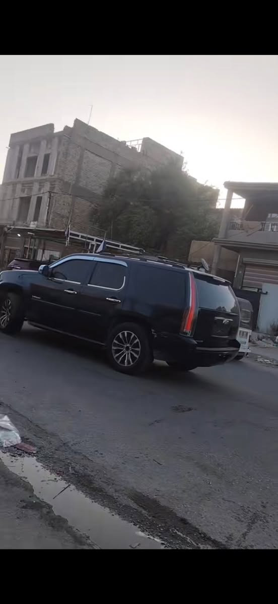 السلام عليكم تاهو موديل 2008رقم صلاح الدين بيهه واجهه أصوليه بدون تحول  مكفوله من الكص والعيب الشرعي ارقام صدامي قديم عندي وكاله عامه ام الباركود السعر 105بهيه مجال قليل جدا المكان بغداد الطالبيه رقم الهاتف***********
